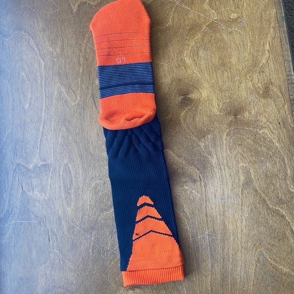 Sold - Picture 3 of 5